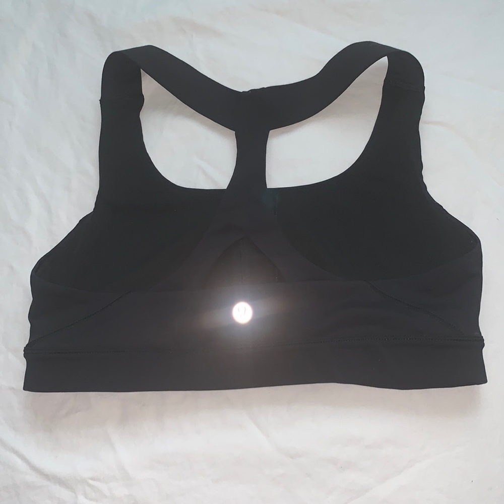 Lululemon medium impact sports bra